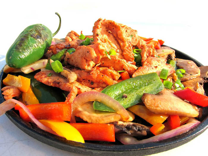 Picaringa™ marinated Chicken and Bell Pepper fajitas